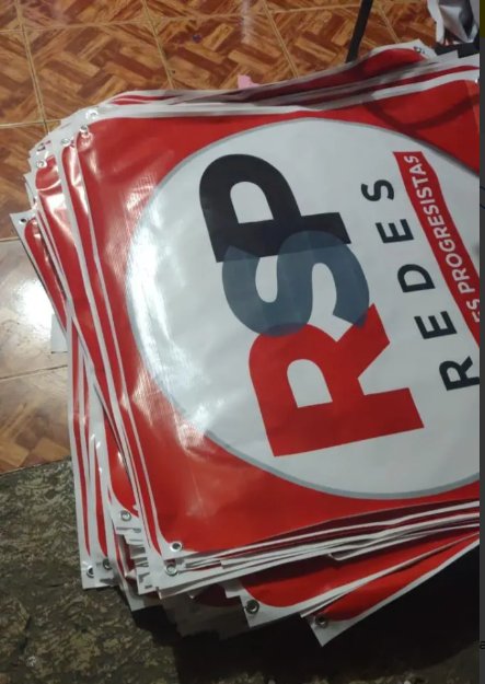 Lonas terminadas con ojillos, listas para entregar - trabajo real de De Todo Impresos TLX
